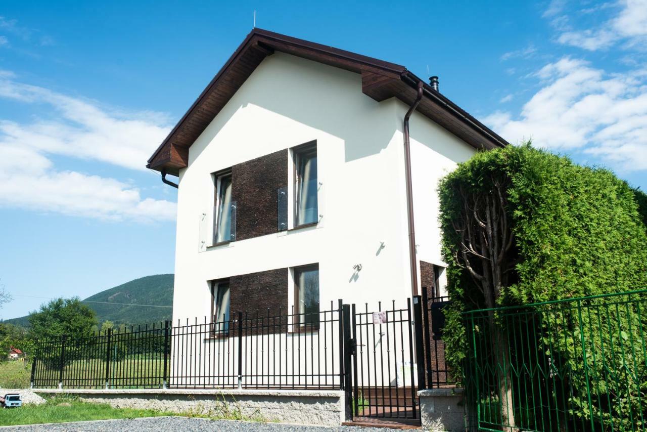 Vila Pod Cernou Horou Vila Rožnov pod Radhoštěm Exterior foto